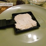 Flammkuchen Teig im Raclette-Pfännchen